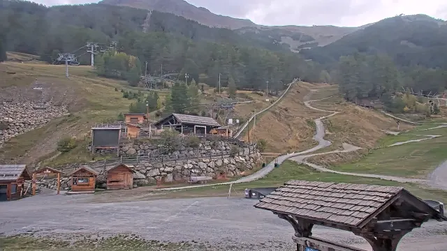 Image de la webcam Les Orres front de neige 1650